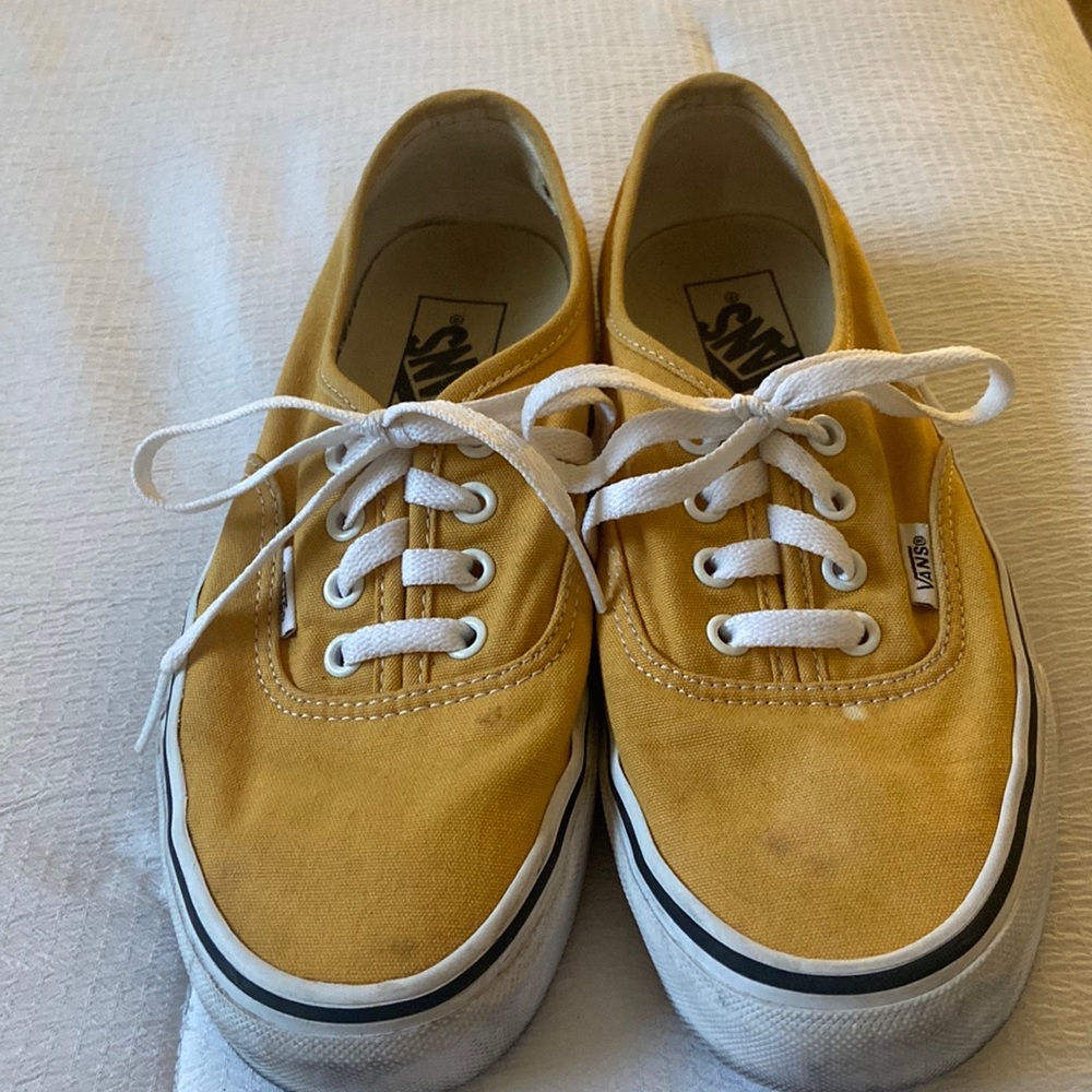 VANS Classics- Canary Yellow